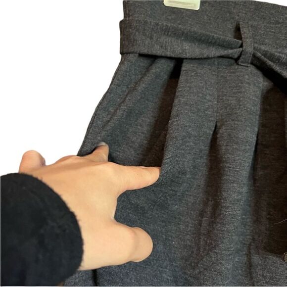 Ann Taylor grey mini skirt with tie. - Picture 3 of 8
